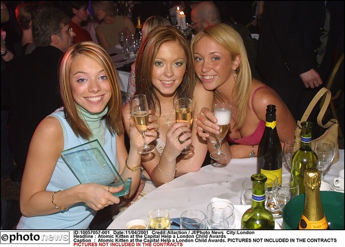Atomic Kitten. Foto uit 2001.