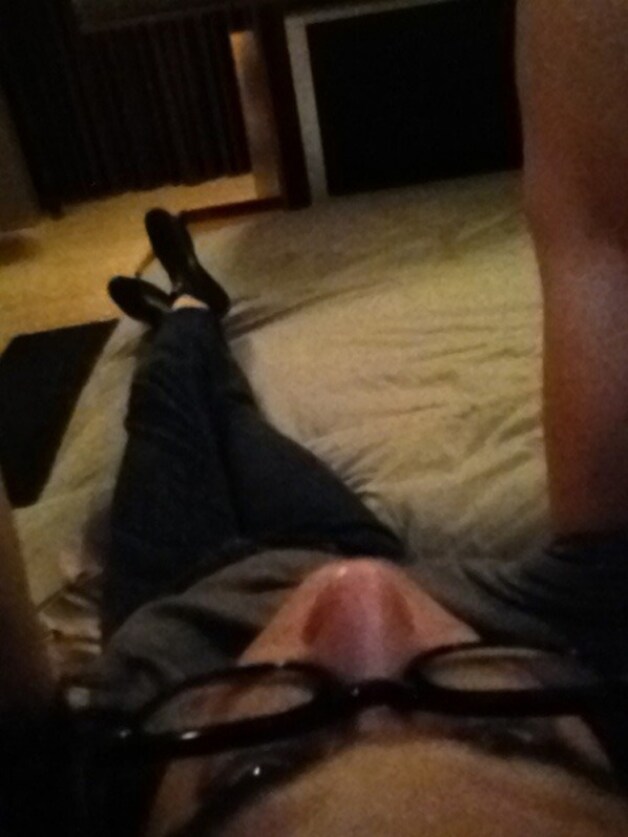 Demi Moore postte deze foto op Twitter met als tekst "testing..." © Twitter