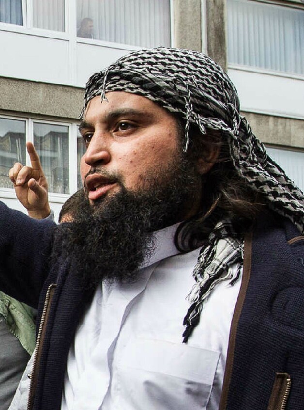 Eén van de grootste aanstokers van de rellen, Hicham Chaïb, is nu hoofd van de religieuze politie in Ar-Raqqah.