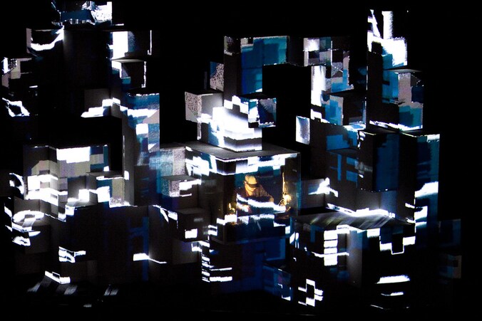 De Braziliaanse dj en producer Amon Tobin.