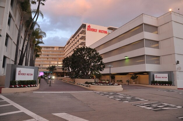 Houston overleed in het Beverly Hilton Hotel.