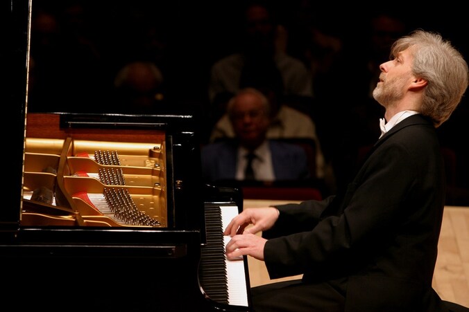 Krystian Zimerman in actie in 2005.