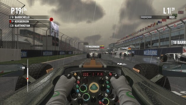 Let's race! Maar wat doen we met al die info op ons scherm op een virtueel circuit?