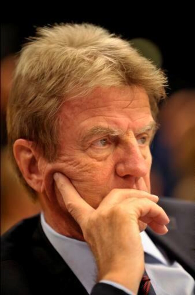 Bernard Kouchner.