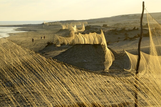De 'grootste val ter wereld' staat langs de Afrikaanse kust van de Middellandse Zee.