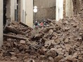 Door de hevige regenval stortte ook een gedeelte van de eeuwenoude stadsmuren van Soria in