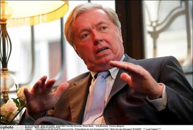 Professor-emeritus Mark Van den Wijngaert.