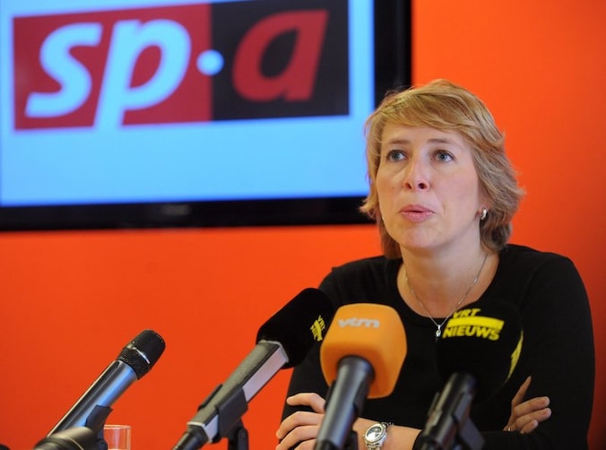 Voorzitster Gennez kreeg gisteren het vertrouwen van haar partijbestuur nadat de affaire rond de e-mail voor heel wat commotie zorgde.
