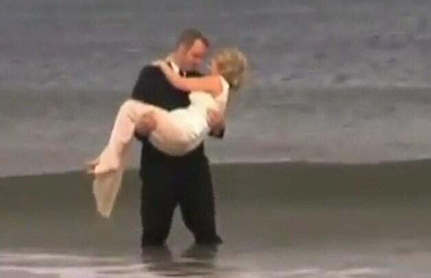 Toen ging het nog goed... © videostill NewsY