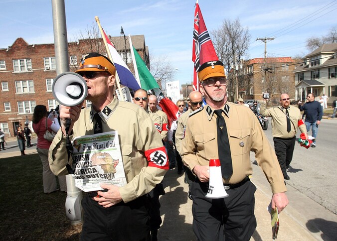 Archiefbeeld van optocht door neonazi's in de VS.