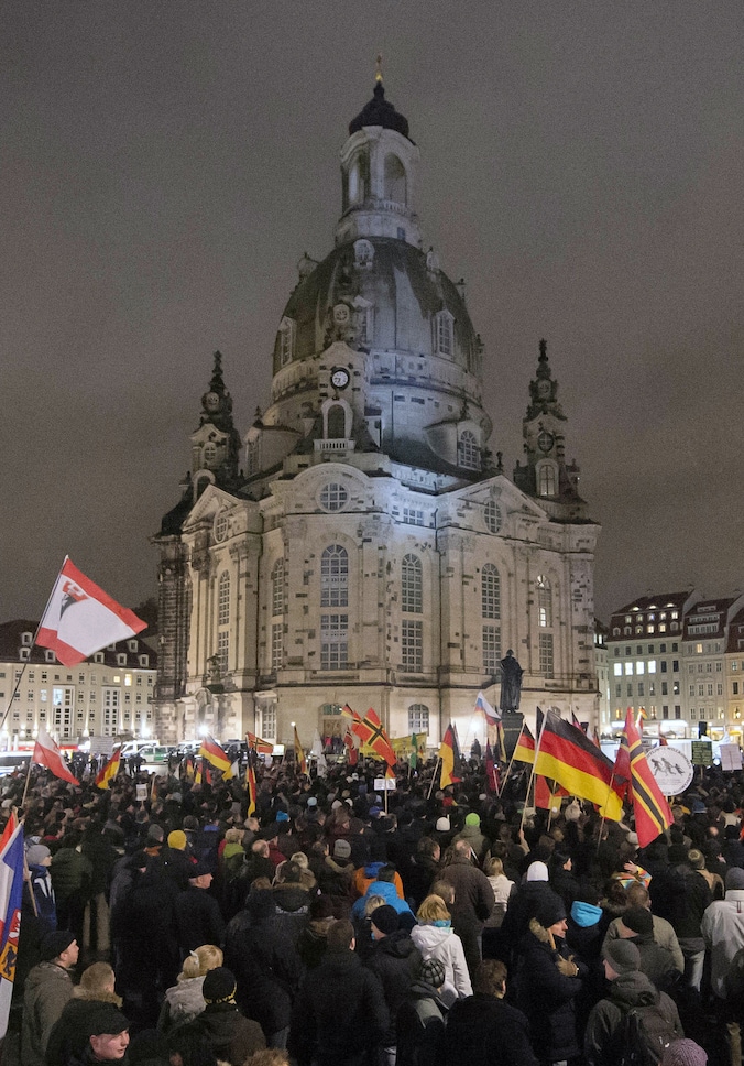 Protestmars van Pegida in Dresden tegen de "islamisering van het Westen".