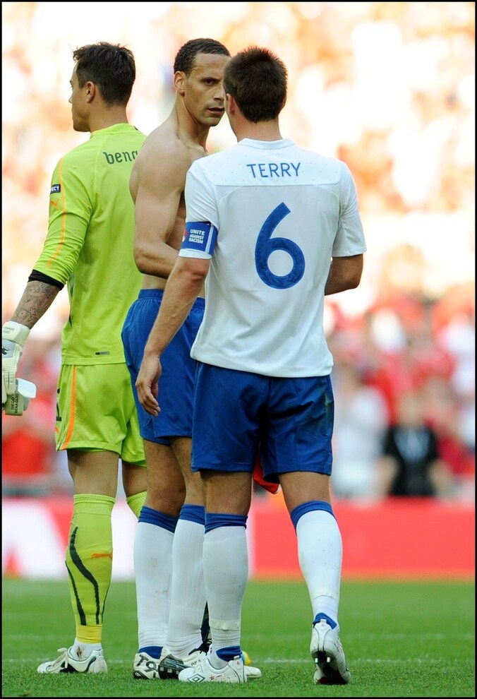 De vermeende racistische uitlatingen van John Terry deden Rio Ferdinand steigeren.