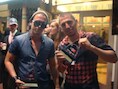 Dimitri Vegas (r) en Like Mike met de twee gewonnen Belgische awards in Miami.