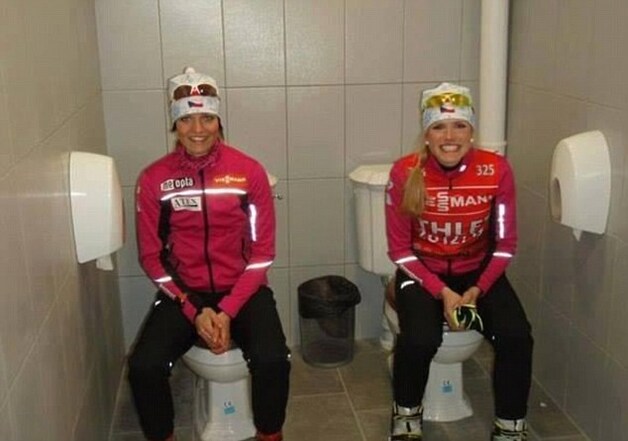 Toilethumor in het biatloncentrum van Sochi.