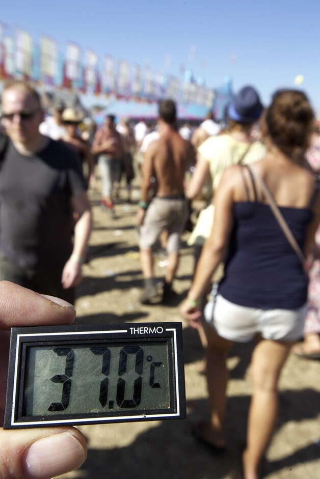 Op de Pukkelpopweide steeg het kwik vandaag tot maar liefst 37 graden.