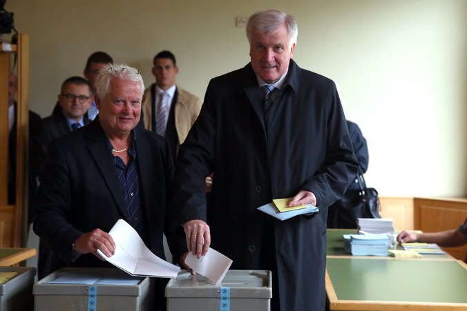 Horst Seehofer stemt.