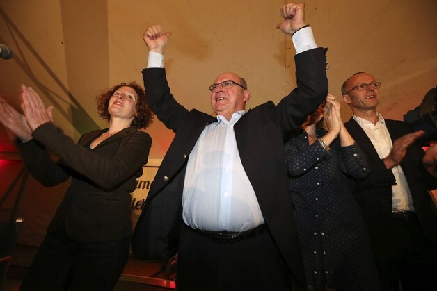 Een juichende Daniël Termont gisterenavond.
