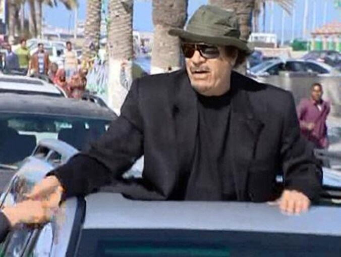 Mouammar Kadhafi, de laatste keer dat hij in het publiek gezien werd.