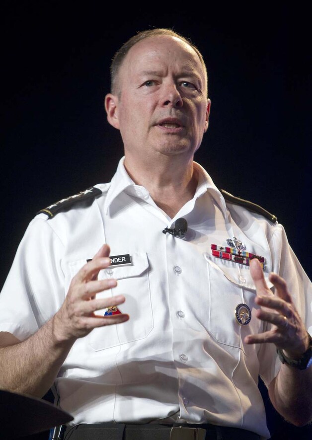 Generaal Keith Alexander, directeur van het NSA.