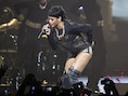 Rihanna op het podium in Perth.