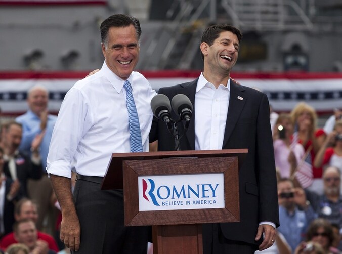 Mitt Romney stelde vandaag Paul Ryan officieel voor aan boord van een marineschip in Norfolk.