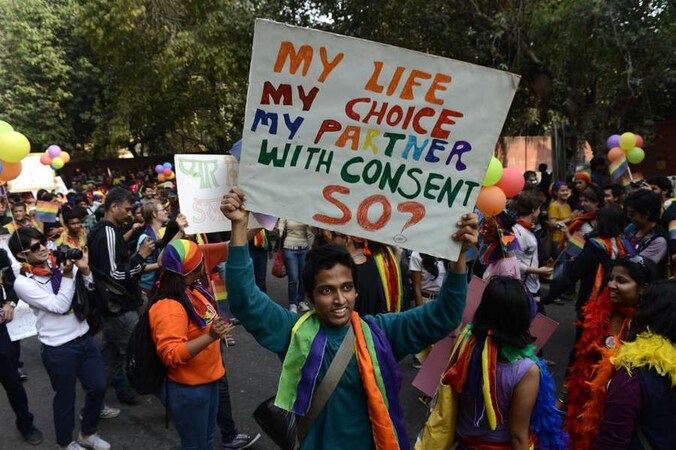 Een door de LGBT-gemeenschap georganiseerde parade in New Delhi in november 2012.