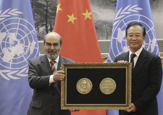 José Graziano da Silva, directeur-generaal van de FAO (links), met de Chinese premier Wen Jiabao.