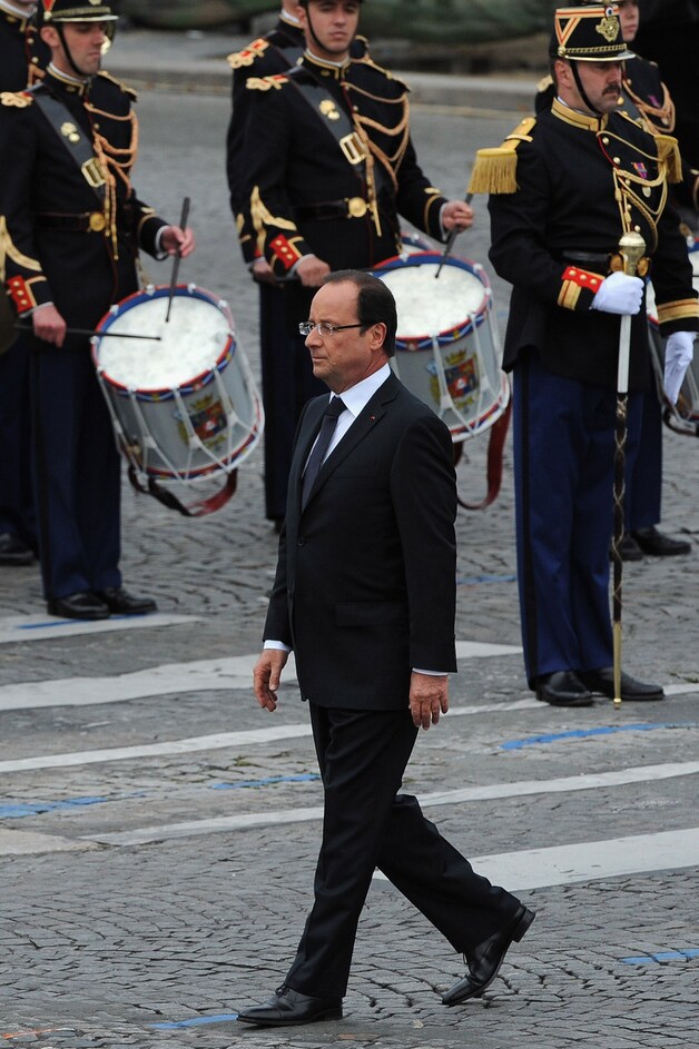 François Hollande vandaag bij de militaire parade ter gelegenheid van de nationale feestdag in Frankrijk.