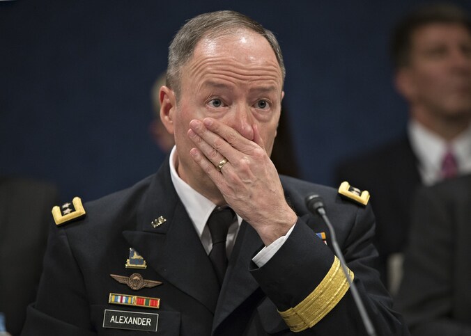 Directeur-generaal van het NSA Keith Alexander legde gisteren getuigenissen af voor het spionagecomité van het Amerikaanse Huis van Afgevaardigden.