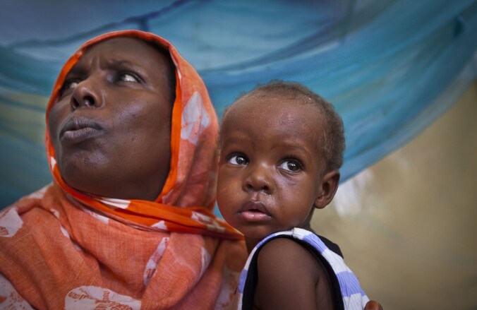Congo is het slechtste land ter wereld om kinderen te baren: 1 vrouw op 30 overleeft de bevalling niet; 1 kind op 7 haalt de leeftijd van vijf jaar niet.