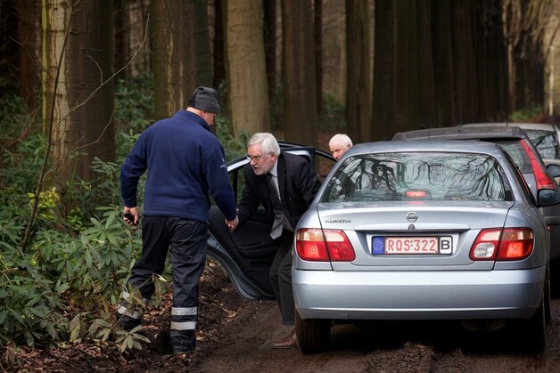 Onderzoeksrechter Paul Gevaert komt aan in Maria-Aalter.