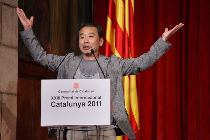 Haruki Murakami betreurt dat de Japanse overheden de kernenergie niet hebben willen inruilen voor alternatieve energiebronnen.