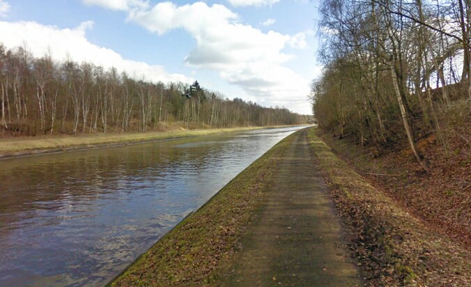 Het kanaal Nimy-Blaton, waar de tiener omkwam.