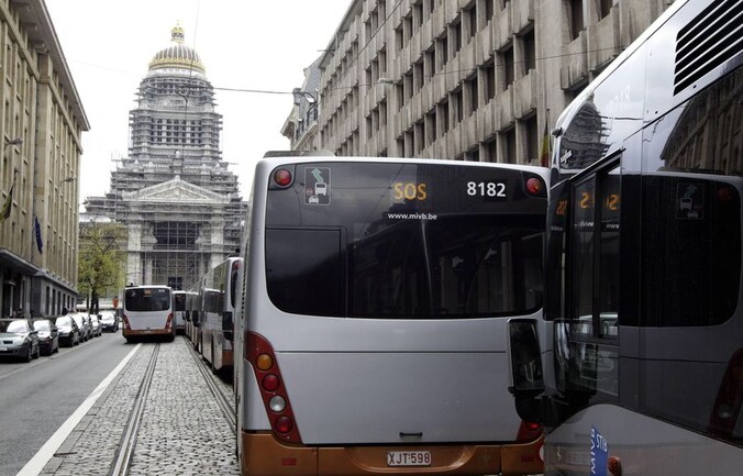 In Brussel staan alle bussen, trams en metro's al sinds zaterdagochtend stil.