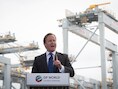 David Cameron: "Een eenheidsmarkt van 500 miljoen mensen aan onze stoep, die goed zou functioneren en competitief, niet bureaucratisch en dynamisch zou zijn: dat zou een enorm voordeel zijn in deze wereld."
