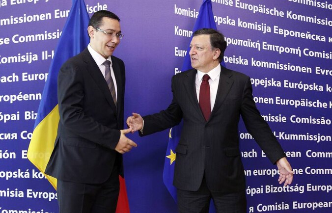 Roemeens premier Victor Ponta en Europees Commissievoorzitter José Manuel Barroso.