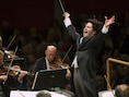 De Venezolaanse dirigent Gustavo Dudamel leidt het Wiener Philharmoniker, tijdens de honderdste verjaardag van het Konzerthaus in Wenen, afgelopen 19 oktober.