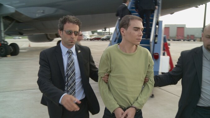 Luka Rocco Magnotta na zijn landing in Montréal.