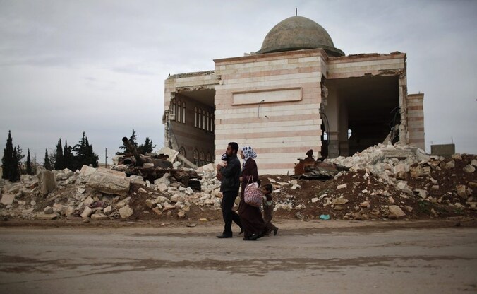 In Aleppo zijn hele buurten verwoest.