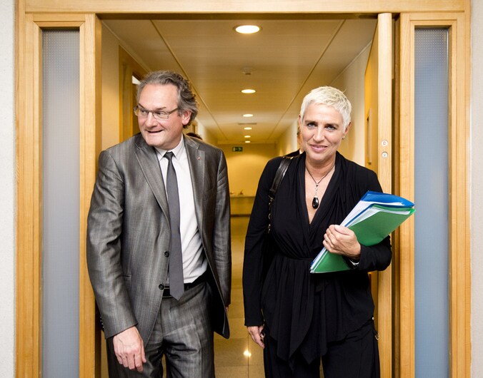 Minister van Overheidsbedrijven Jean-Pascal Labille en de Nederlandse staatssecretaris voor Infrastructuur Wilma Mansveld