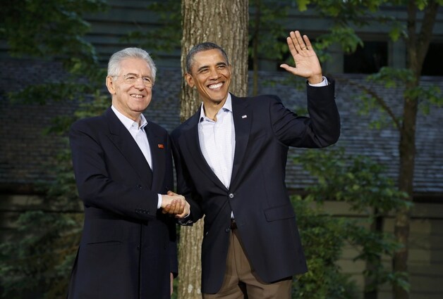 Italiaanse premier Mario Monti en Obama.