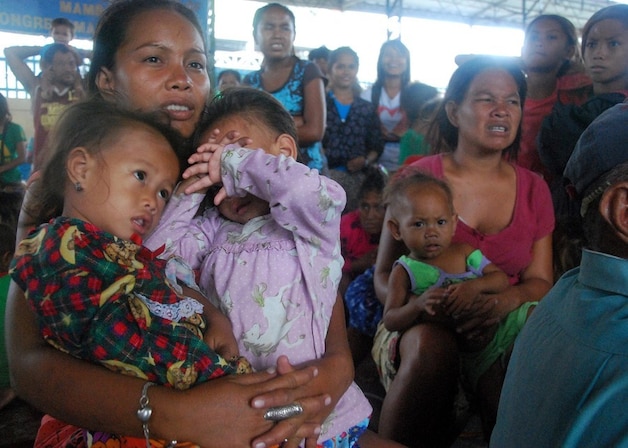 Filipijnse families die opvang hebben gevonden in Cebu.