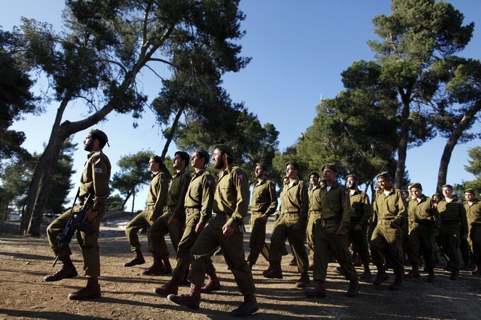 Een militaire parade in Israël.