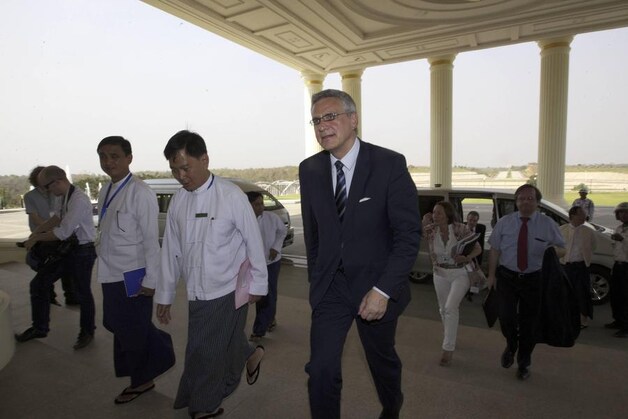 Peeters keerde gisteren even terug naar Myanmar, en verliet zo de grote prinselijke missie in Vietnam.