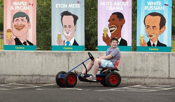 Een ijssalon nabij de G8-top in Noord-Ierland heeft speciaal voor de G8-top 'wereldleidersijs' gemaakt.