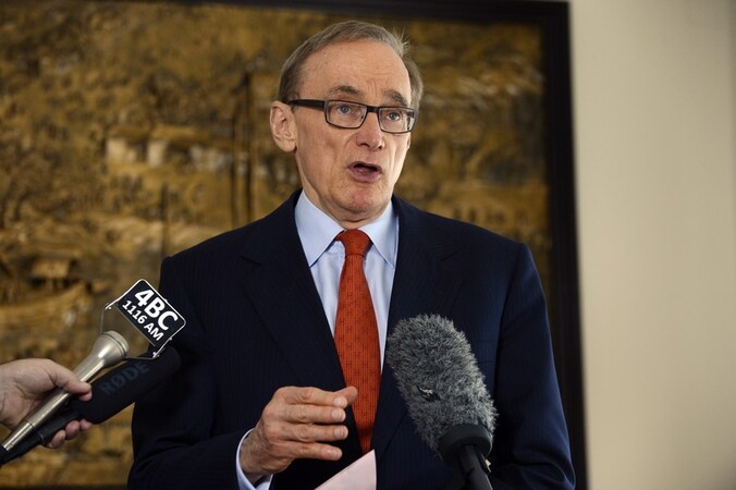 De Australische minister van buitenlandse zaken Bob Carr.
