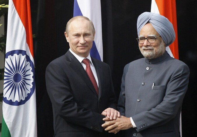 De Russische president Poeten en de Indiase premier Manmohan Singh.