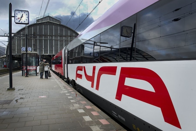 Een Fyra-treinstel vorig jaar december op Amsterdam Centraal.