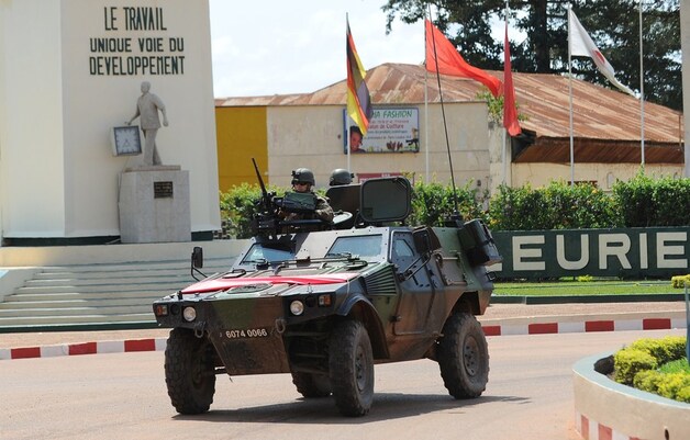 Franse troepen patrouilleren in Bangui.