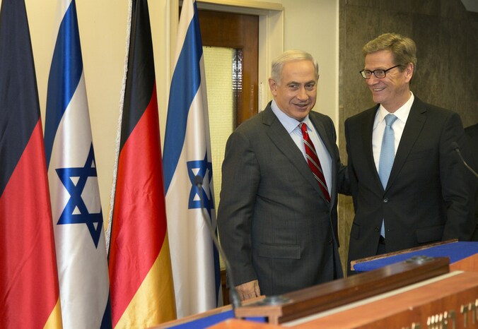 Guido Westerwelle (rechts) met de Israëlische premier Benjamin Netanyahu.